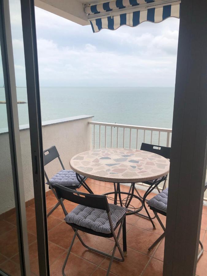 Apartamento En Primera Linea De Mar Sant Carlos de la Ràpita 外观 照片