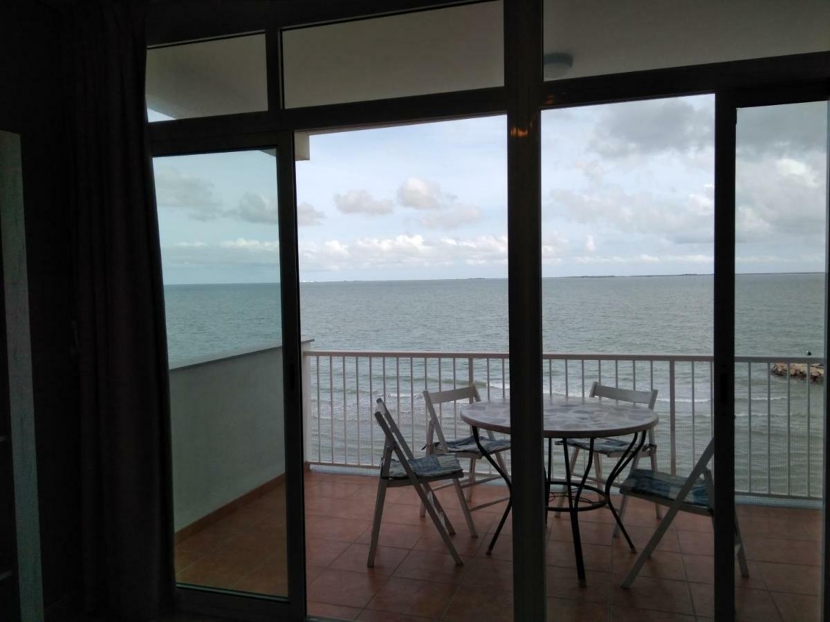 Apartamento En Primera Linea De Mar Sant Carlos de la Ràpita 外观 照片